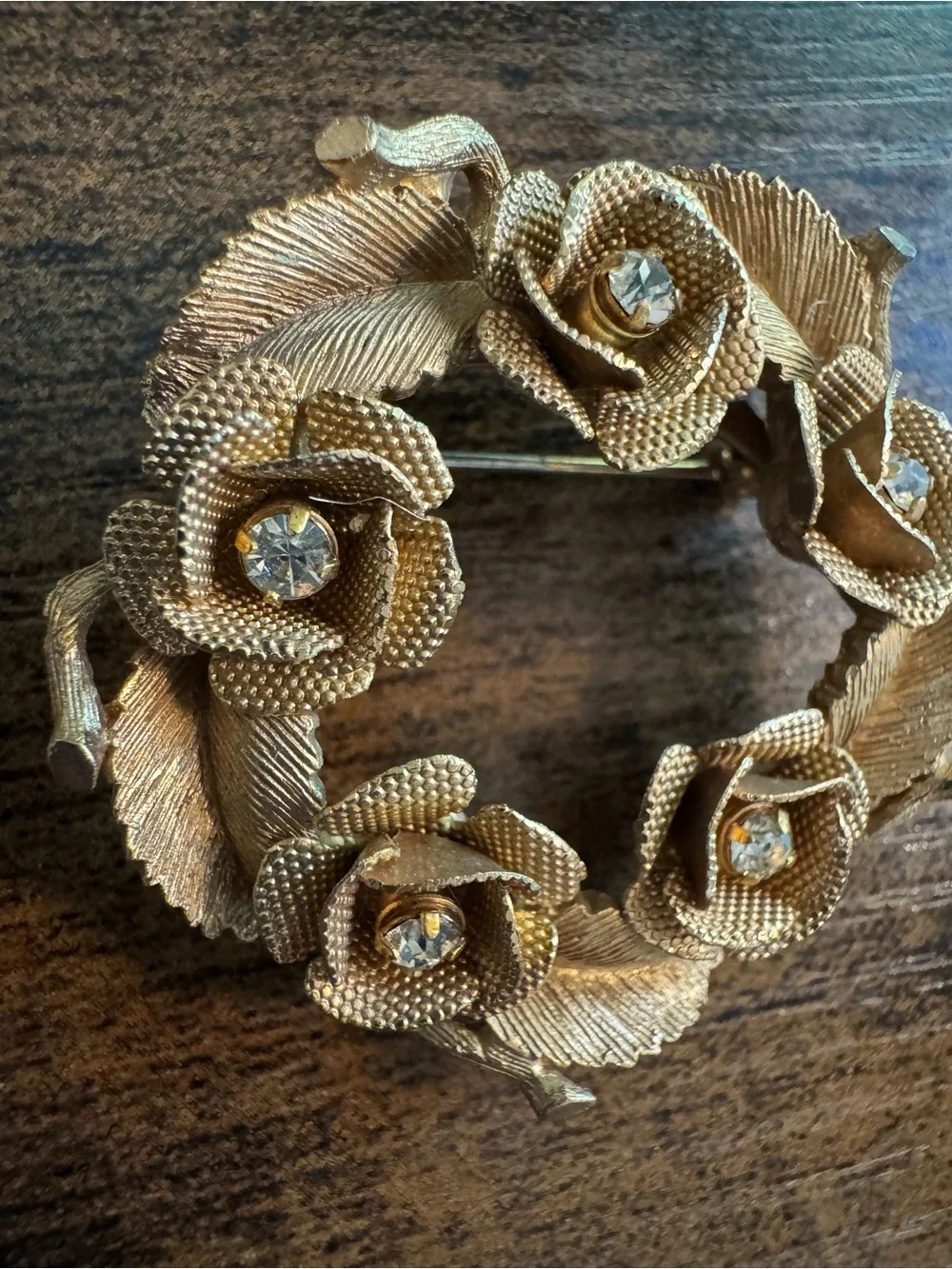 Smaller Gold Tone Wreath Brooch with Clear Crystals, Unmarked, Retro, Elegant